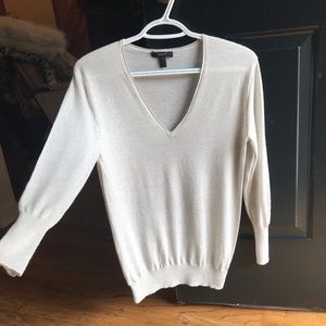 J. Crew long Sleeve Sweater V- neck size X Small
